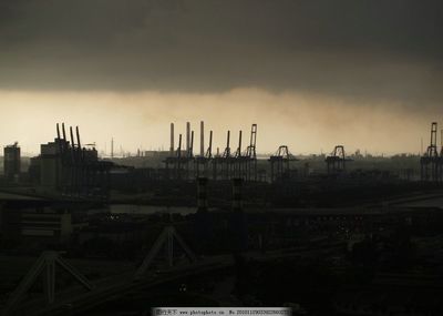 暴风席卷旅游业 国内旅游经营服务的新挑战